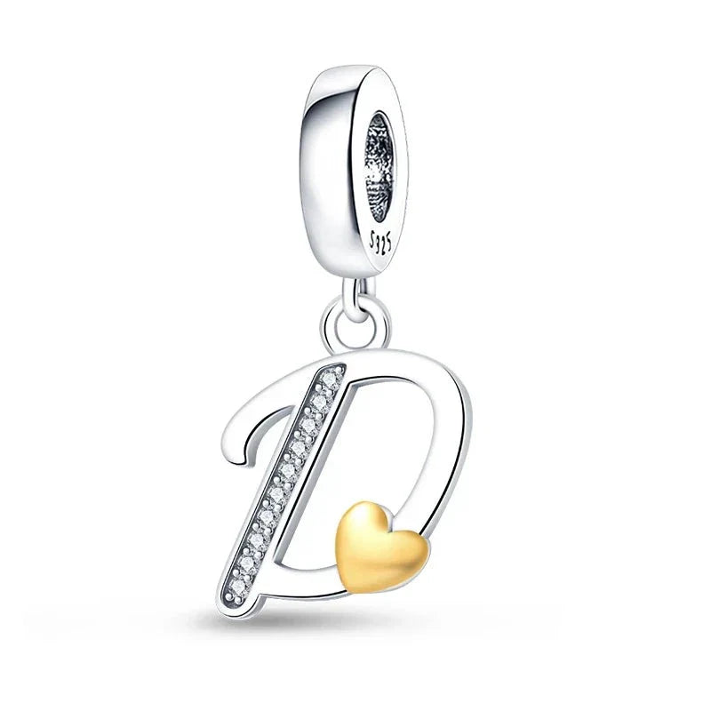 Charm con letras de corazón de oro